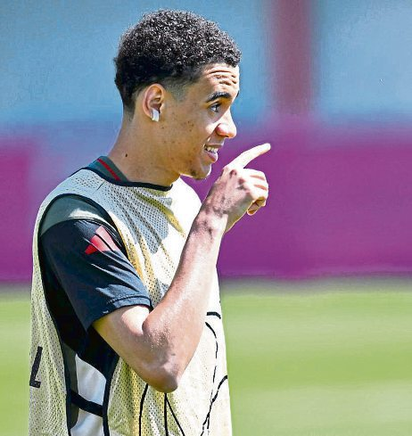 Jamal Musiala beim Training: Der Offensivkünstler des FC Bayern soll bei der WM 2026 einer der Unterschiedsspieler der deutschen Nationalmannschaft sein. Foto: Sven Hoppe/dpa
