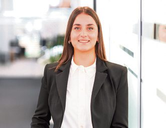 Arbenita Abazi, Büro- und Wohngebäude, Parkhäuser, T +49 261921467-670, arbenita.abazi@goldbeck.de