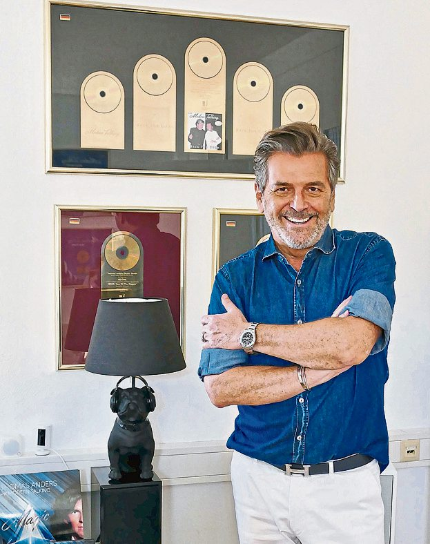 Musikalische Erfolge prägen seine Karriere seit Jahrzehnten. Trotz vieler Reisen und internationaler Termine ist Koblenz für Thomas Anders der Ort, an dem er sich zu Hause fühlt. Foto: Petra Dettmer