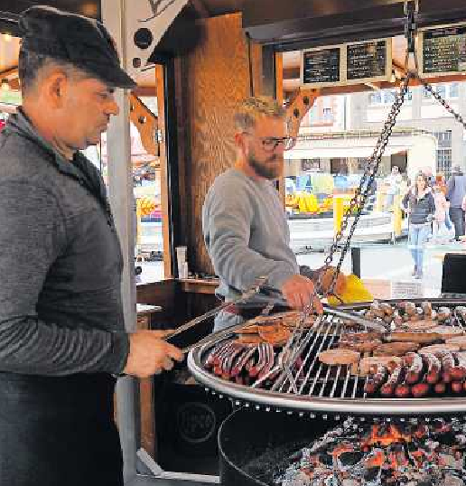 Grillspezialitäten dürfen nicht fehlen. ARCHIVFOTO: ANJA BENNDORF