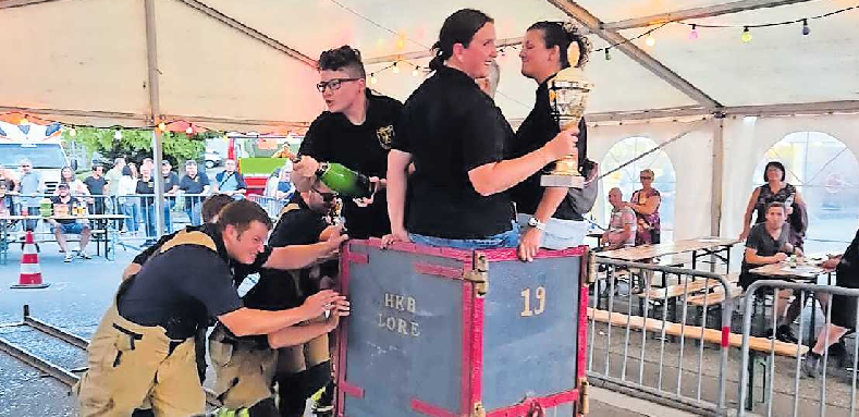 Lokale und auswärtige Teams kämpfen um Sekunden auf der Hettrumer Lore. Foto: Ortsgemeinde Hettenleidelheim/Gratis