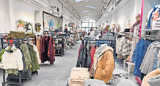 Modische Vielfalt am Verkaufssonntag FOTO: MECHTHILD MÖBUS