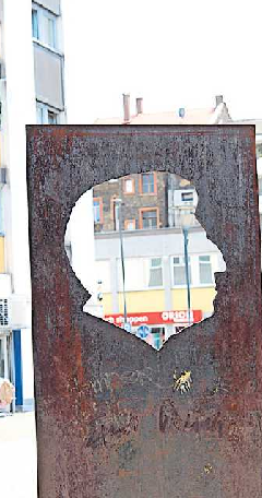 Persptive aufs Ernst-BlochDenkmal. FOTO: HANS-ULRICH FECHLER/ARCHIV