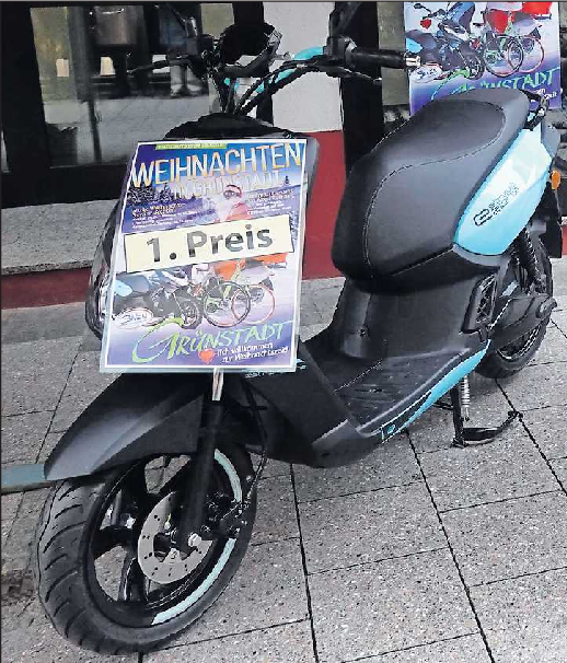 Zum dritten Mal: ein E-Roller als Hauptpreis. FOTO: ANJA BENNDORF