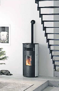 Heizen leicht gemacht: Pelletöfen mit intuitiver Steuerung. FOTO: JUSTUS/AKZ-O