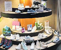 Sommerschuhe gibt's im Schuhhaus Clemenz. FOTO: MWL