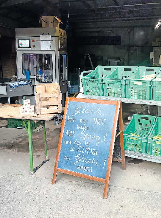 Spargel ist kalorienarm und reich an Nährstoffen. Der Genuss macht viele Konsumenten geradezu glücklich. FOTO: LÖSCH/LOGE/GRATIS