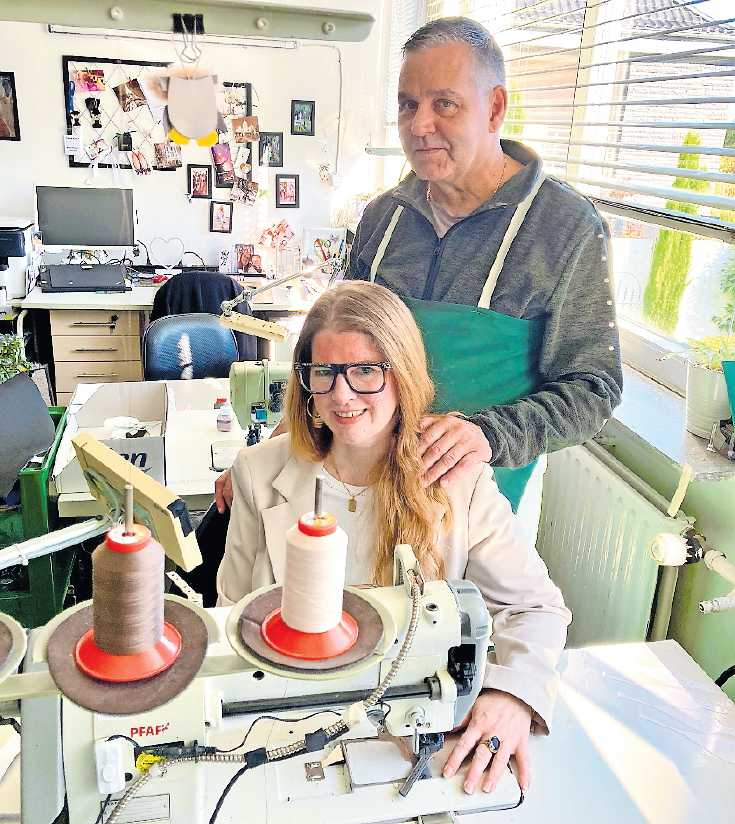 Karin und Ralf Siebert von der Schuhmanufaktur Zarini produzieren alles selbst in der Hillstraße in Pirmasens.FOTO: CHRISTIANE MAGIN