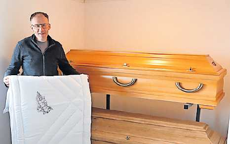 Hat bereits erste Erfahrungen mit den neuen Bestattungsformen gemacht: Walter Cappel. FOTO: MANFRED WELLER