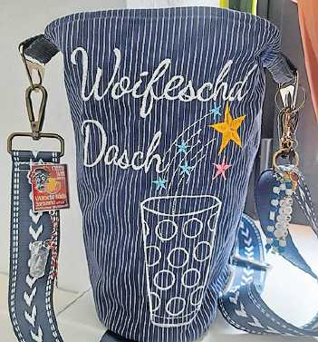 Beate Saẞ hat das Dubbeglas zum Umhängen designt.FOTO: LAI
