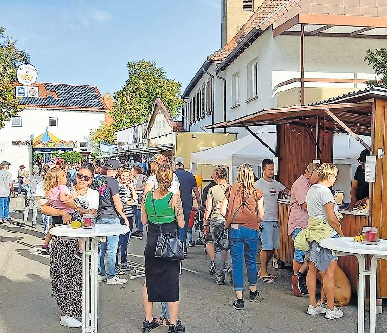 Für Speis und Trank sowie Unterhaltung ist bei jeder Steinfelder Kerwe reichlich gesorgt. FOTO: STEFAN ENDLICH
