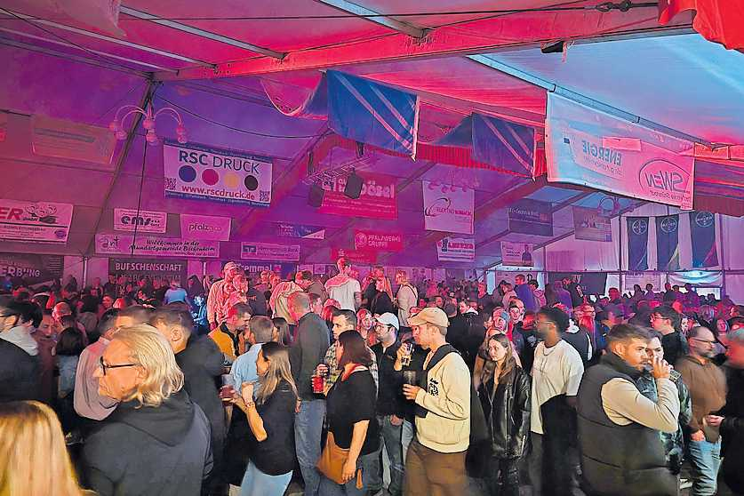 Bis in die späten Abendstunden darf gefeiert werden. FOTO: GEMEINDE BOCKENHEIM/GRATIS