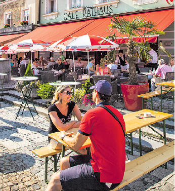 In der Melker Altstadt geht es gemütlich zu. BILD: SN/ART REDAKTIONS TEAM-FRANK HEUER