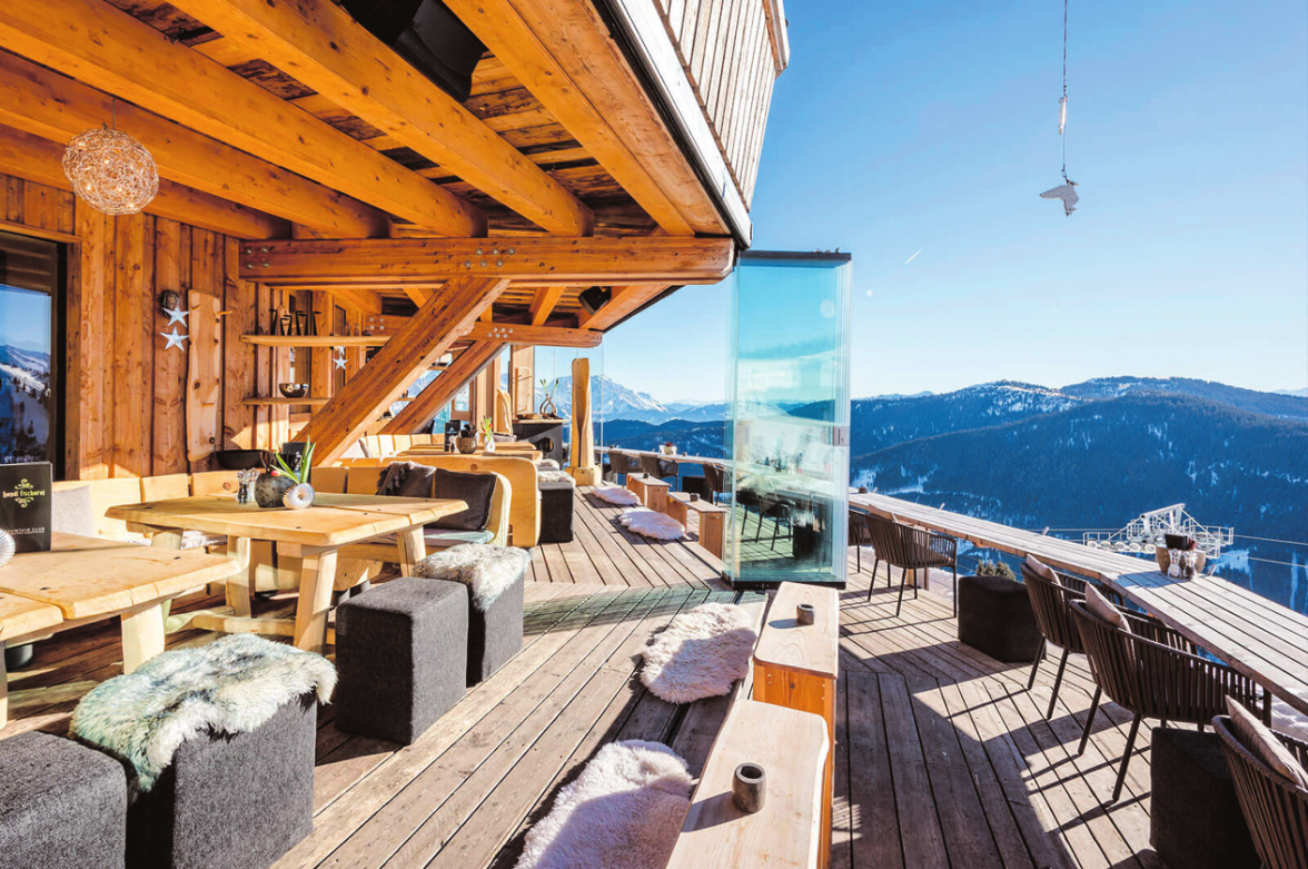 Die Hendl Fischerei in Leogang besticht durch ein stylisches Ambiente. BILD: SN/HENDL-FISCHEREI.AT