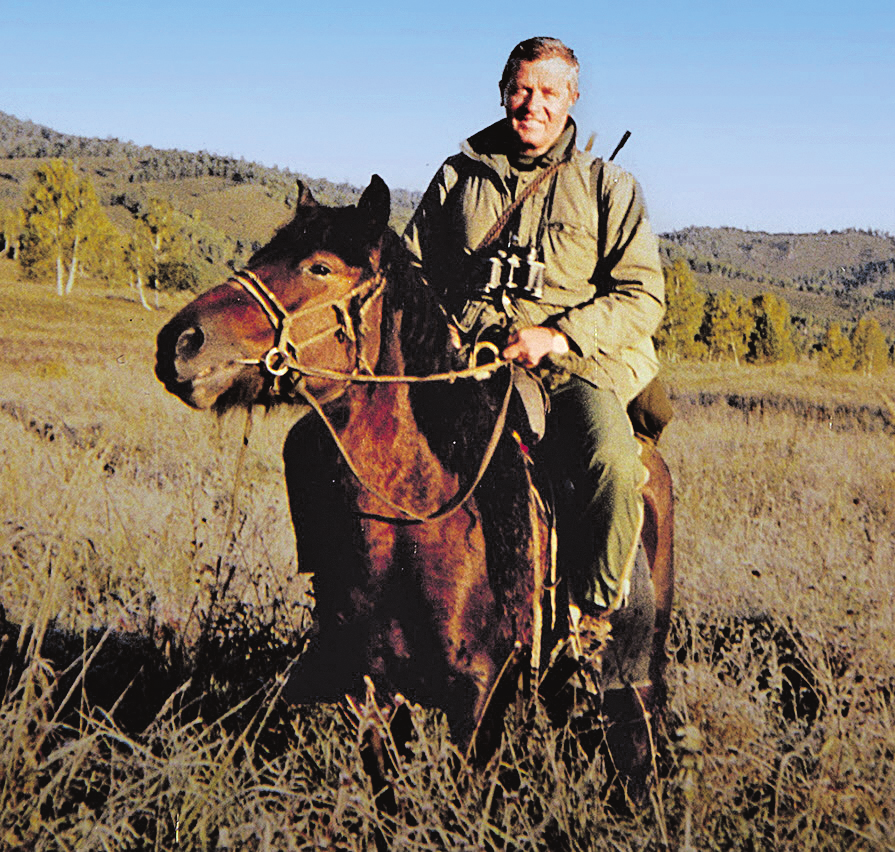Mit dem Pferd in der Mongolei.
