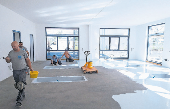 Im Inneren entstehen moderne Ausstellungsflächen.