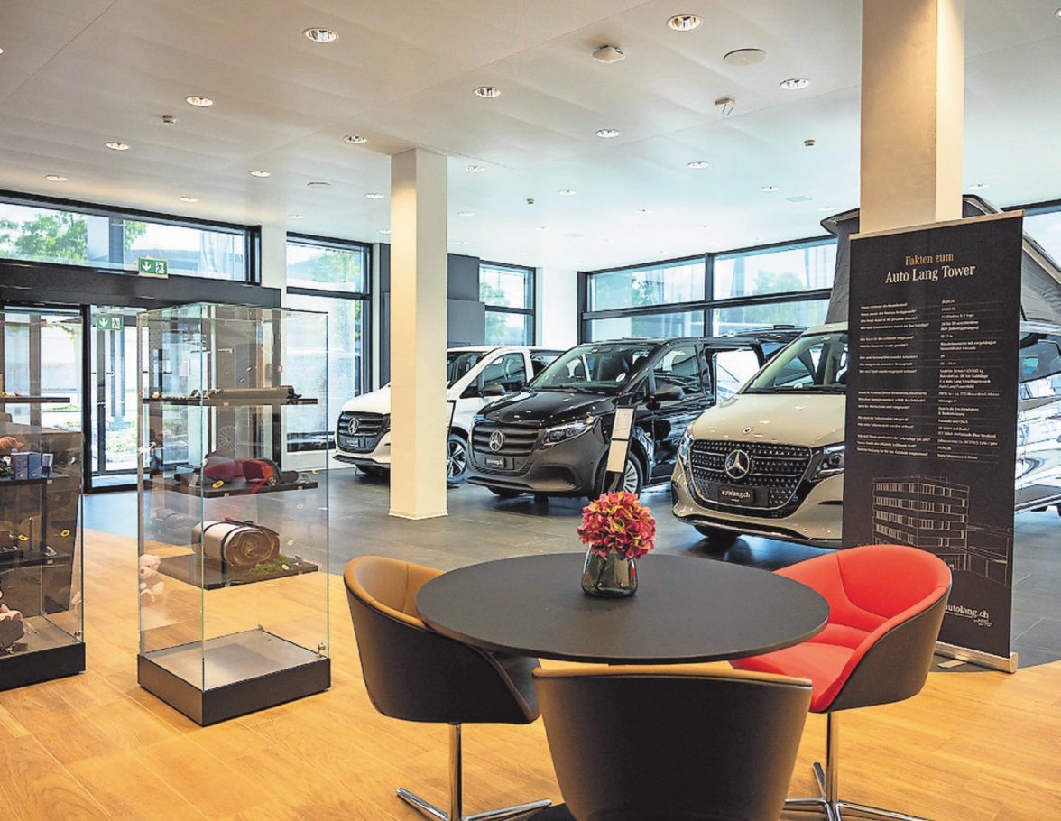 Zentraler Bestandteil des Gebäudes: der neue Mercedes-Benz Vans Showroom.