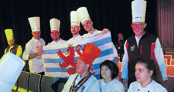 Quoi de mieux, pour représenter la délégation luxembourgeoise jouant à domicile, qu'un lion qui semblait avoir les crocs...? Photos: C.d.J.