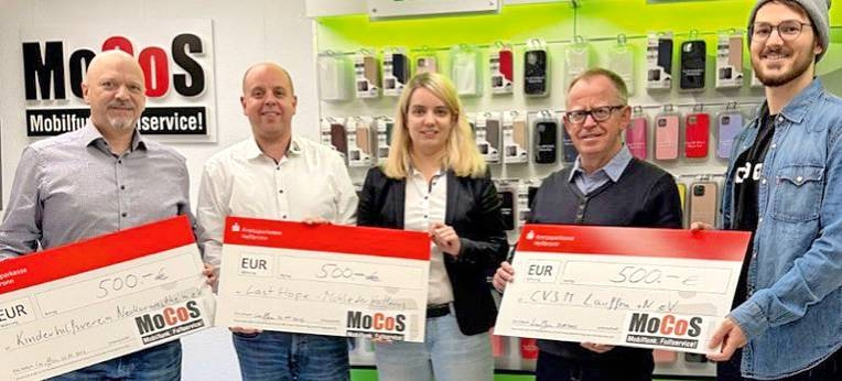 Mehr Kompetenz geht nicht: Das Team der Handyexperten von MoCoS in Lauffen weiß auf alle Fragen rund um Mobiltelefone eine Antwort. Foto: privat