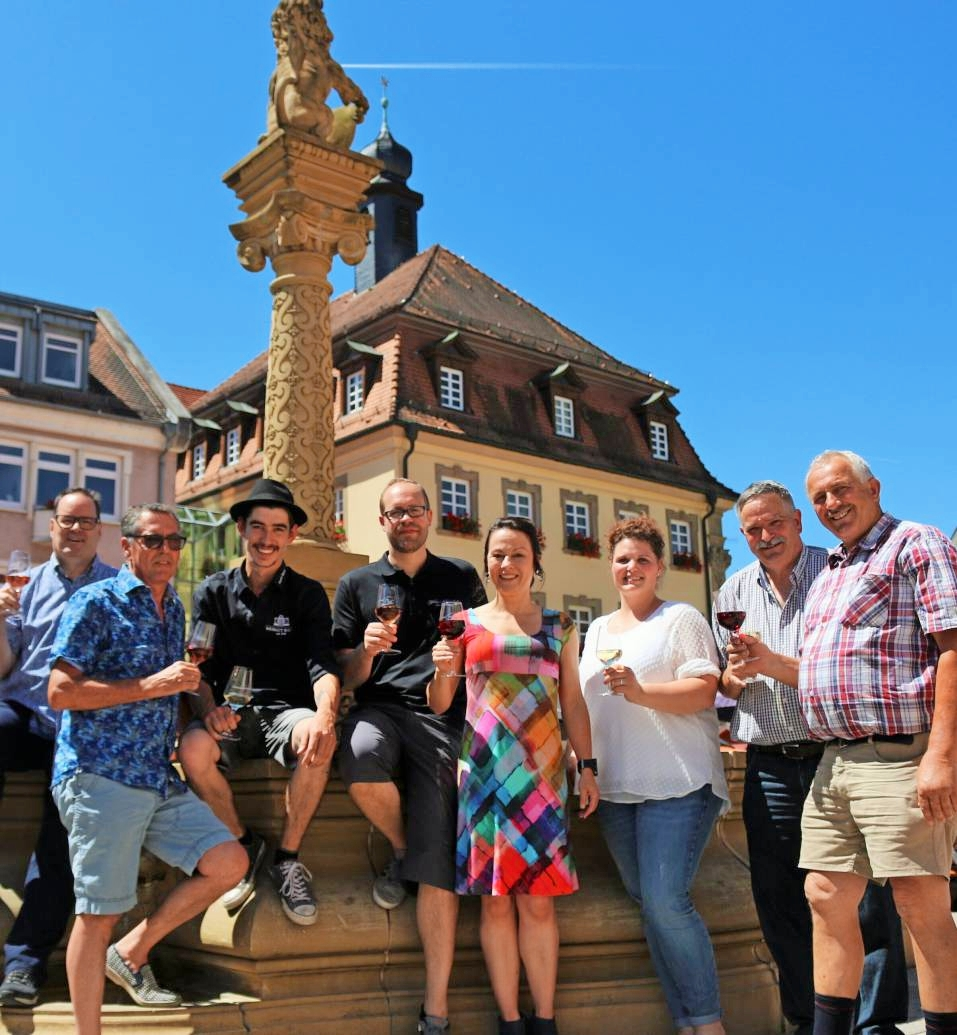 Jetzt muss nur noch das Wetter mitspielen – dann ist beim Weindorf in Neckarsulm eine gute Zeit garantiert. Foto: Archiv/Plückthun