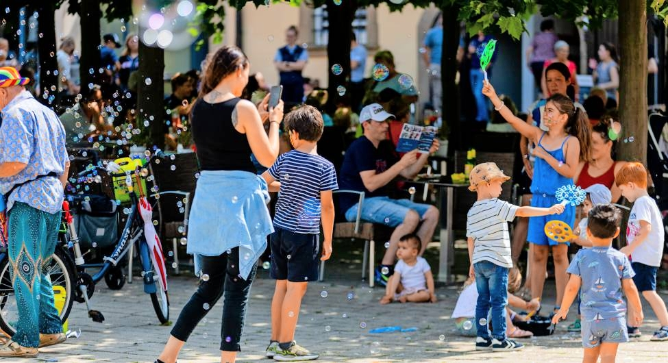 Nach der erfolgreichen Premiere 2022 feiert Neckarsulm wieder das Stadtfest in der Innenstadt. Foto: Daniel Nasse