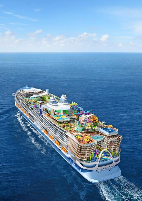 Im Mittelmeer: Die „Legend of the Seas“. Foto: Royal Caribbean Cruises