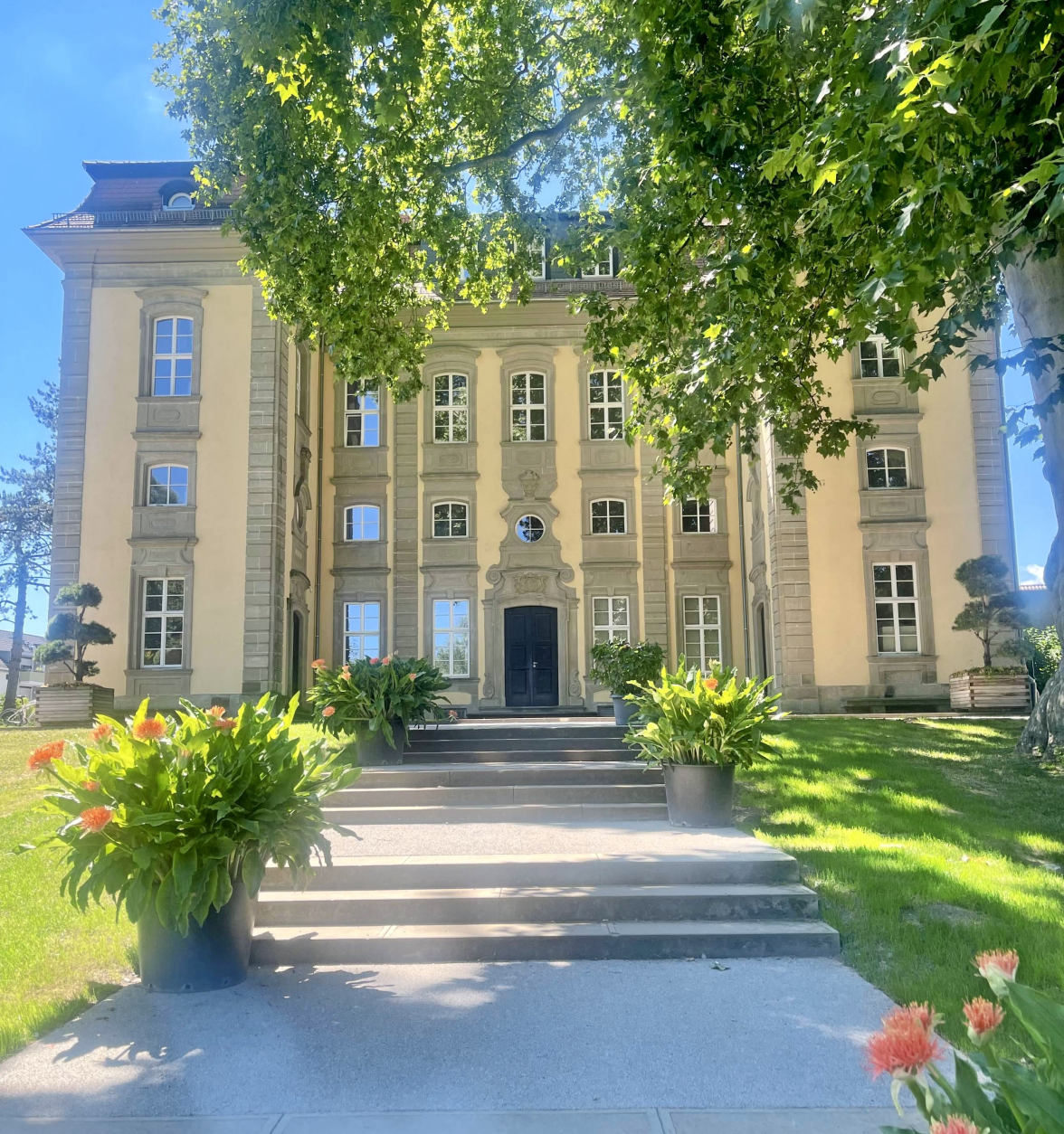 Entspannende Idylle: der Hofgarten in Öhringen.